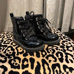 Kids Patent leather boots